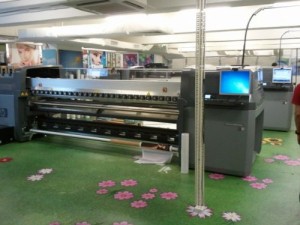 HP-UV油墨快速印刷機-抗UV保固三年-適用各材質